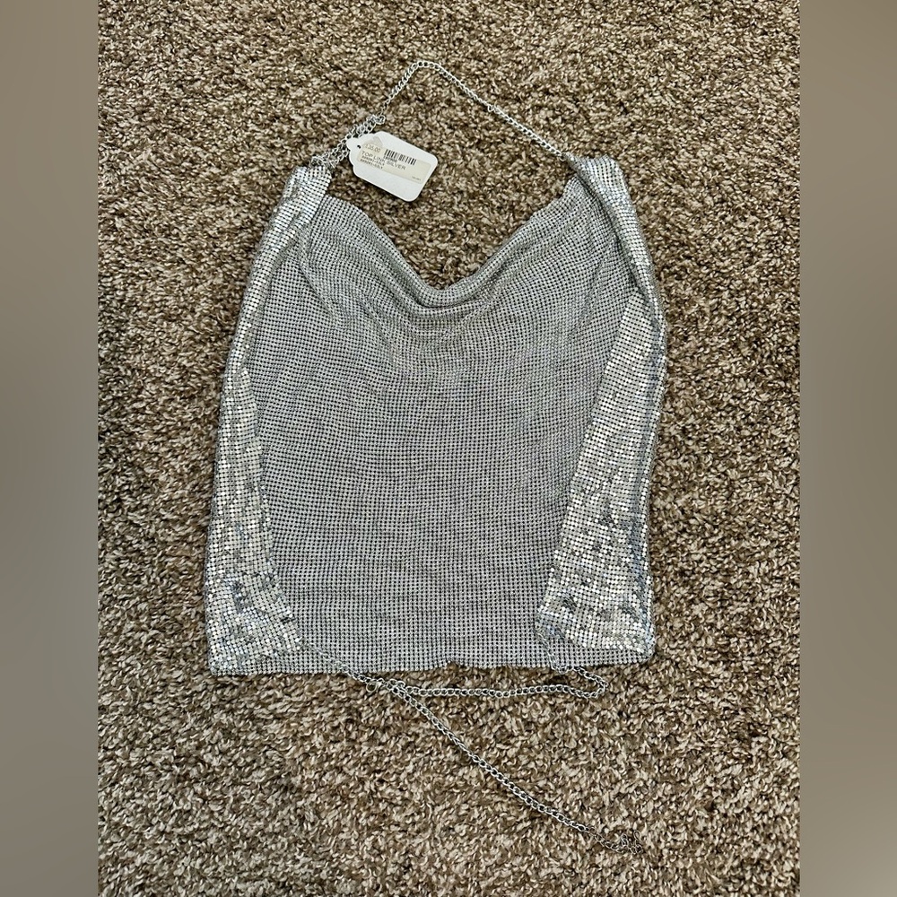 🪩Halter Top🪩 - Picture 2 of 2